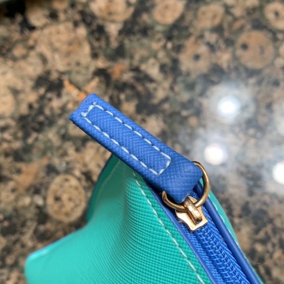 La Mer Zippered cosmetic bag NWOT - Picture 4 of 11